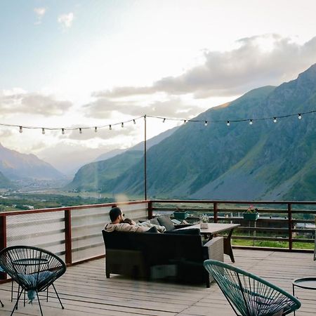 Alpenhaus Kazbegi Hotel & Restaurant Ngoại thất bức ảnh