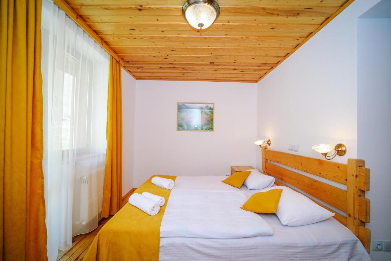 Alpenhaus Kazbegi Hotel & Restaurant Ngoại thất bức ảnh